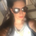 Shweta Bhardwaj Instagram – #sun #light #with old fashion #rayban #saturday #brunch