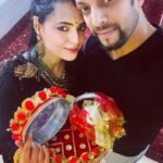 Shweta Bhardwaj Instagram - Happy #karvachauth to the man who drives me crazy who I drive crazy …one life with u is crazy 😜but we love crazy … and I am crazy 😜 about u my crazy baba @salilacharya I love u my moon 🌝 my sun 🌞 my ⭐️ star my universe my world 🌎 my heart beet my life line ….