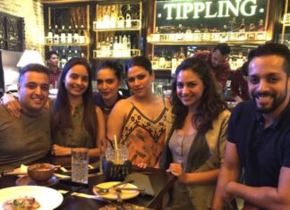 Shweta Bhardwaj Instagram - Ya I call it a #yummy😋 est night thanks @jaislinchona @ratnadhanda for hosting us at @tipplingstreet this place is going to be the place still can’t get over the food and over eating lol 😂