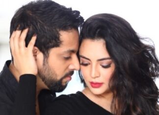 Shweta Bhardwaj Instagram - @salilacharya @shivvyaashwetame #just #us #no #filter