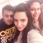 Shweta Bhardwaj Instagram - #me @sneha_dw @dineshmalkani #dinner #time #food #lovers Peshawari, ITC Marartha, Mumbai