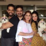 Shweta Bhardwaj Instagram - @meenakshiduttmakeoversdelhi @umeshdutt19 wish u both very happy happy happy #aniversary wish ur never ending love story continues till eternity ❤️️❤️️❤️️❤️️😘😘😘😘