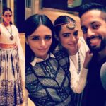 Shweta Bhardwaj Instagram - #sonyterrific20 with @roshnichopra @salilacharya last night in @yoogiii @surendribyyc @bombaybead @bejeweled_jewels Grand Hyatt Mumbai