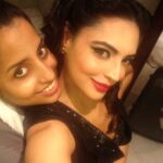 Shweta Bhardwaj Instagram – #last #night #show #Kolkata #we #r #ready #pick  me and behind my face my make up hair artist @anishabhowmik