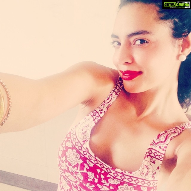 Shweta Bhardwaj Instagram - #pink#light