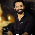 Shweta Menon Instagram - All the best Unni 😘 #Ayyappa Song sung by @iamunnimukundan releasing on Dec 4th @ 9am IST by dear Latta @mohanlal ❤️ #Meppadiyan Music: Rahul Subrahmanian @rahul_subrahmanian_music Lyrics: Vinayak Sasikumar @vinayaksasikumar @MeppadiyanMovie @IamUnniMukundan @vishnumohanstories @actorindrans @saijukurup @ajuvarghese @shanker_ramakrishnan @kalabhavan_shajohn @anjutk10 @nisha_sarangh @aparna_janardanan @umfpvtltd @major_ravi @sreejithraviactor @arya.badai @kundarajohnny #Jordy @dcunha.neil @shameer__muhammed @harrisdesom @kottayamramesh_official @nikeshnarayan37 @rahul_subrahmanian @shijin_p_raj @siddharth_rajan17 @vvipink @10gMedia @shyjukg @arunayur @aryaajayy @swapnapillai_ @prasadam4u @ansar_subair @sanif_uc_gram @anand_rajendran_ar @coconutbunchcreations @joepsta @tonybabu_mpse @goodwillentertainmentsofficial @thevijayyesudas @karthikmusicexp @soorajsanthosh @nithyamammen @vinayaksasikumar @ajeesh_dasan_