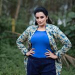 Shweta Menon Instagram – Well, we have a whole new year ahead of us.…😇

Camera @ranjith_lensqueen 

MUA @sijanmakeupartist 

Stylist @sabarinathk_ 

Costume @men_in_q_wedding Flowers Media City Piravom