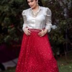 Shweta Menon Instagram - #ShwethaMenon Camera @arun_0fficial MUA @nagesh_makeupartist Stylist @sabarinathk_ Skirt @ladies_planet_ Kochi, India