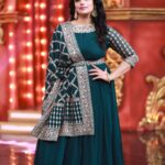Shweta Menon Instagram - #shwethamenon Camera @akhil_photography_tvm MUA @mukeshmuralimakeover Stylist @sabarinathk_ Costume @ladies_planet_ Jewellery @mayoorajewels_by_archana Trivandrum, India