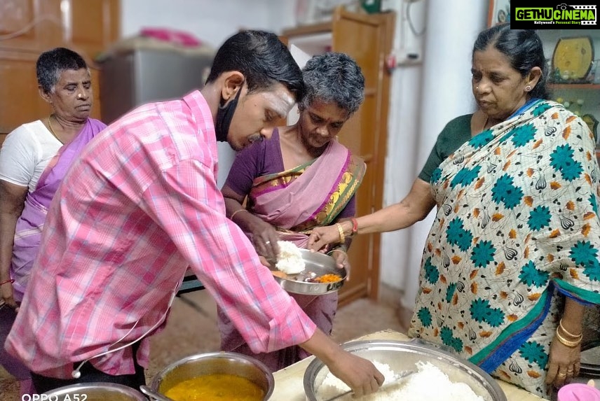 Sibi Sathyaraj Instagram - I sincerely thank dear Ganesh and my dear friend @rajkumar4u81 for organising this feeding program in an orphanage in Choolaimedu on #Dheeran’s bday!Sincerely touched by this wonderful gesture🙏🏻 #humanity #Respect #Dheeran #DheeranSibiraj #தீரன் #தீரன்சிபிராஜ்