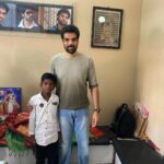 Sibi Sathyaraj Instagram - Reviews and Revenue are definitely important but, what’s more important and motivating is the genuine love and appreciation you receive from fans and audience.Happy to have met fans from Cuddalore,Pondicherry and Krishnagiri today and humbled by the appreciation they’ve given for #kabadadaari 😊🙏🏻 #fans #fansclub #sibiraj #sibisathyaraj #kollywood #tamilcinema #cinema