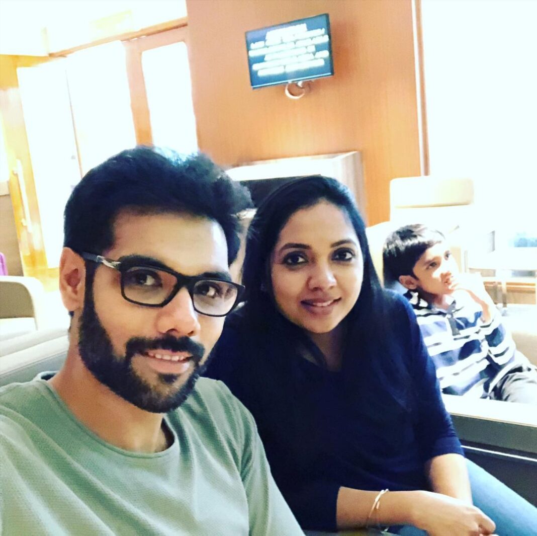 Sibi Sathyaraj Instagram - Last year this day we were off to UK for summer vacation.I guess we won’t be doing these things for a long time from now!#getwellsoonhumanity #throwback