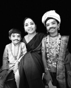 Sibi Sathyaraj Instagram - It's always a great feeling to watch your kids grow up.We accompanied my son Dheeran for his school's online Independence Day celebration, where every child was required to dress up as a freedom fighter.It was such a joy to watch him adorn the persona of Theeran chinnamalai for his competition. Samaran joins his big bro to show his bit of patriotism. It's really nice to see them try different things that bring back my childhood memories. 😊

#dheeransibiraj #samaransibiraj #revathisibiraj #sibiraj #sibisathyaraj #fancydress #dressup #freedomfighter #freedom #independenceday #independenceday2021 #celebration #dadson #dadsonlove #memoriesforlife #kids #theeranchinnamalai #persona #patriosim #family #familytime #fambam #happiness #moments #childhood #photooftheday