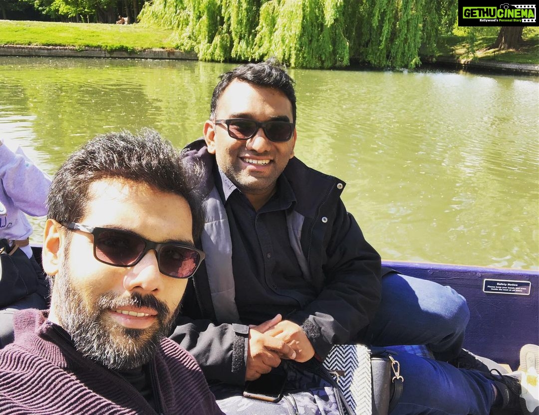 Sibi Sathyaraj Instagram - #Cambridge #photosofbritain #uktrip2019 #greatbritian #London #Familygoals @alagu6 @umasp09 Cambridge, Cambridgeshire