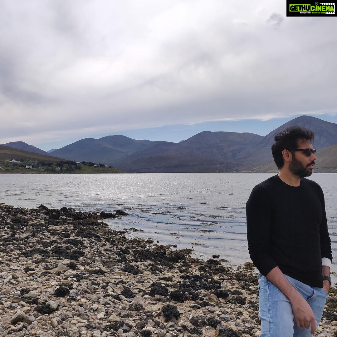Sibi Sathyaraj Instagram - Driving to #Portree from #Lochness! #roadtrip #roadstodrivebeforeyoudie #isleofskye #Scotland #Inverness #UkTrip2019 #familygoals #summerholidays #mercedesbenz #mercedes #e220d #windyday #photosofbritain