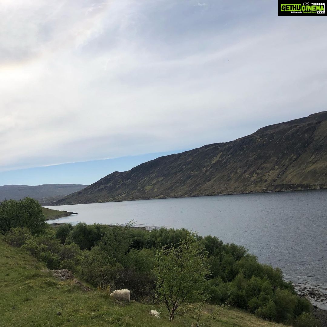 Sibi Sathyaraj Instagram - Driving to #Portree from #Lochness! #roadtrip #roadstodrivebeforeyoudie #isleofskye #Scotland #Inverness #UkTrip2019 #familygoals #summerholidays #mercedesbenz #mercedes #e220d #windyday #photosofbritain