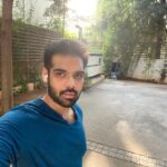 Sibi Sathyaraj Instagram – Research says that One of the best ways to lose/maintain weight is to go for a slow walk post meal for anywhere between 10 to 30 mins especially if you have had a heavy lunch/dinner.Kickstarting this new habit today!Consult your physician before you do the same😊

#Sibiraj #SibiSathyaraj #SRTips #fitness #gym #workout #fitnessmotivation #fit #motivation #bodybuilding #training #health #love #lifestyle #instagood #fitfam #healthylifestyle #sport #healthy #instagram #gymmotivation #crossfit #muscle #exercise #weightloss