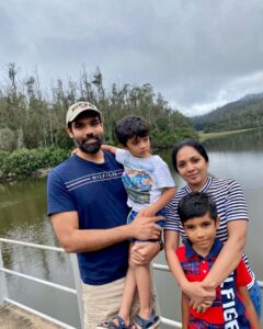 Sibi Sathyaraj Instagram - This lockdown has made me spend more time with my family which is invaluable. Grateful for that :) Make the most of this time to relax and spend quality time with your family. Stay safe always! 🤗

#family #familyteam #sons #wife #familygoals #revathisibiraj #DheeranSibiraj #SamaranSibiraj #ranbrothers #Sathyaraj #Sibiraj #SibiSathyaraj #lockdown #lockdown2021 #familyfirst #familytime #grateful #happymoments #staysafe #stayhome #stayhomestaysafe #healthiswealth