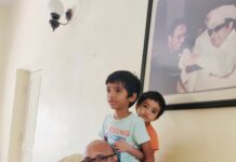 Sibi Sathyaraj Instagram - Grandsons with Grandfather and Great-Grandfather😊 #family #familyteam #sons #dad #DheeranSibiraj #SamaranSibiraj #ranbrothers #Sathyaraj #Sibiraj #SibiSathyaraj #Grandfather #Grandson #GrandfatherLove #familygoals #MGR #PuratchiThalaiver #PuratchiTamilan #puratchithalaivarmgr #greatgrandfather #happymoments #staysafe #stayhome #stayhomestaysafe