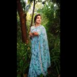 Sija Rose Instagram - Wishing all Happy Vishu! And Tamil New Year Let there be prosperity and love . Saree: @elegant_fashion_way . 😊 Thank you #elegant #saree #sunlight #loveforlights #memoriesforlife #traveltomakememories #ownit #sareedraping