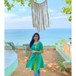 Sija Rose Instagram - Places,moments and time remain as memories forever... . Cherishing memories cuz thats all i have! . Thank you @rithuclothing for this elegant top . #travel #cliffstories #beach #greenblue #cheerstolife