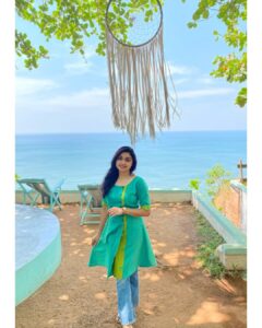 Sija Rose Instagram - Places,moments and time remain as memories forever...
.
Cherishing memories cuz thats all i have!
.
Thank you @rithuclothing for this elegant top
.
#travel #cliffstories #beach #greenblue #cheerstolife