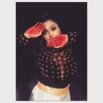 Sija Rose Instagram – * सुर्ख *
.
Ruddy
.

📷 @_zamroodh_

#red
#dance #blacknwhite 
#goldenlight 
#instaartist #instagram #livelovedance #kohleyes #kannamma