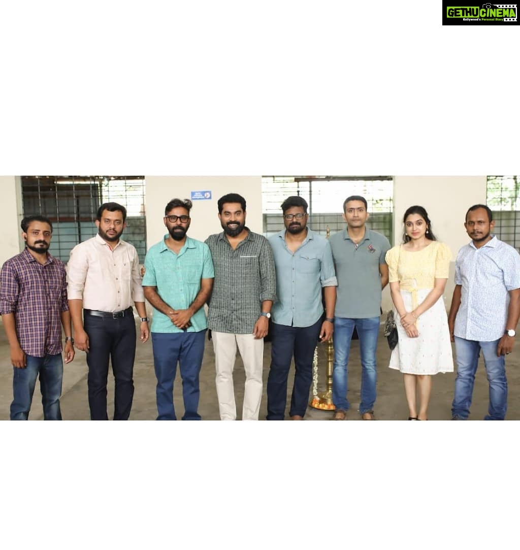 Sija Rose Instagram - ROY * Realities of yesterday* . After a long break in Malayalam Cinema back with a film. Hope I serve my best. Good luck and prayers to the team. We Need your support and love . Best wishes . @sunilibrahim @surajvenjaramoodu @shinetom_chacko @jins_baskar @jayeshmohan @remya_is_here @javedchempu . NETTOORAAN FILMS and HIPPO PRIME MOTION PICTURES . #malayalam #malayalamfilm