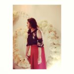 Sija Rose Instagram - Hai @pritybaleja ek snap lena . The problem is I don't stand still 🤷‍♀ . #goinbacktogooddays #quarantinedathome #digginggallery #appleofmyeye #kannamma #kanmani Muscat, Oman