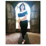 Sija Rose Instagram – These lines were a gift
.
.
നമ്മൾ കാണാത്ത നമ്മൾ അറിയാത്ത എത്ര എത്ര കാഴ്ച്ചകൾ ആണ് ഈ ലോകത്ത്.
പറവകളെ പോലെ ചിറക് വിരിച്ചു പറക്കാൻ ആഗ്രഹിക്കാത്ത എത്രപേർ ഉണ്ടാകും ഈ ലോകത്ത്. ഞാൻ കാണാതെ കാണുന്ന ഈ ചിത്രത്തിലെ ചിറകുകൾ നിങ്ങളും കാണുന്നുണ്ടോ
.
.
#unseen #wings #weirdpose #doors #doorsofdreams #somebeautifullines #appleofmyeye #kohleyes #kanmani #kannamma Kerala