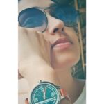 Sija Rose Instagram – Spend a day out with your loved ones
.
Have a meal, go for a walk, enjoy the sunset, drive, listen to your favorite music and click some amazing pics .
This one’s from my day spent well
.
#closeupshot #tooclose #adayspentwell #eyeglasses #fasttrack #notsoclearskin #abitedited #kanmani #kohleyes #kannamma #fasttrackwatch⌚ #fasttrackwatch