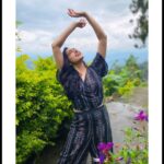 Sija Rose Instagram – Tip tip barsa !
.
Times when nature is kind to you 💕
.
#toplacesunknown #kindness #unexpected #rain #moments #momentstocherish #takemeback 
.
.

👗 @nirvi_collections_by_jilsa