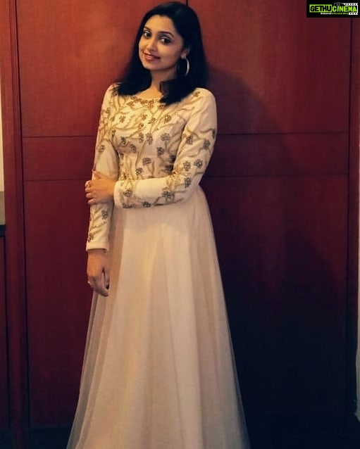 Sija Rose Instagram - Loved and flaunted this dress! . Thank you @arshiyanaina for this lovely hand worked beauty... . HAPPY #dresslover #beadedhandwork #happywithmydress #arshiyanainadesignerboutique Coimbatore, Tamil Nadu