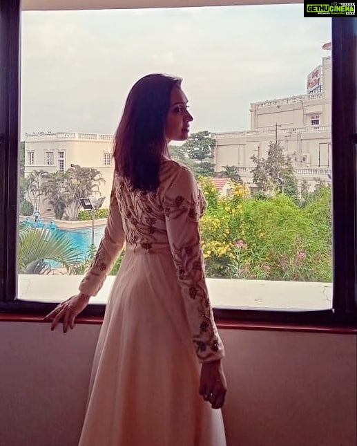 Sija Rose Instagram - Loved and flaunted this dress! . Thank you @arshiyanaina for this lovely hand worked beauty... . HAPPY #dresslover #beadedhandwork #happywithmydress #arshiyanainadesignerboutique Coimbatore, Tamil Nadu