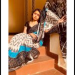 Sija Rose Instagram – Ad// An iridescent vision of beauty incorporated with elegance, Seematti the Inside Hunt, is a saga that is weaved with the ebullience of sheer craftsmanship merged with exotic designs. Experience luxury and fashion in the most finest and simplest way!

The exuberant and vibrant collection in Seematti has left me in awe!! Don’t wait for long, as the festival collection is till Jan 15th only. 

Avail surprise Xmas gifts from Seematti by taking a screenshot of the code that is added in this post.
.
.
@seemattitextiles
.
.
#insideseematti #seematti
