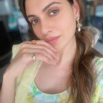 Simran Kaur Mundi Instagram - Ki haal chal 🙃💛