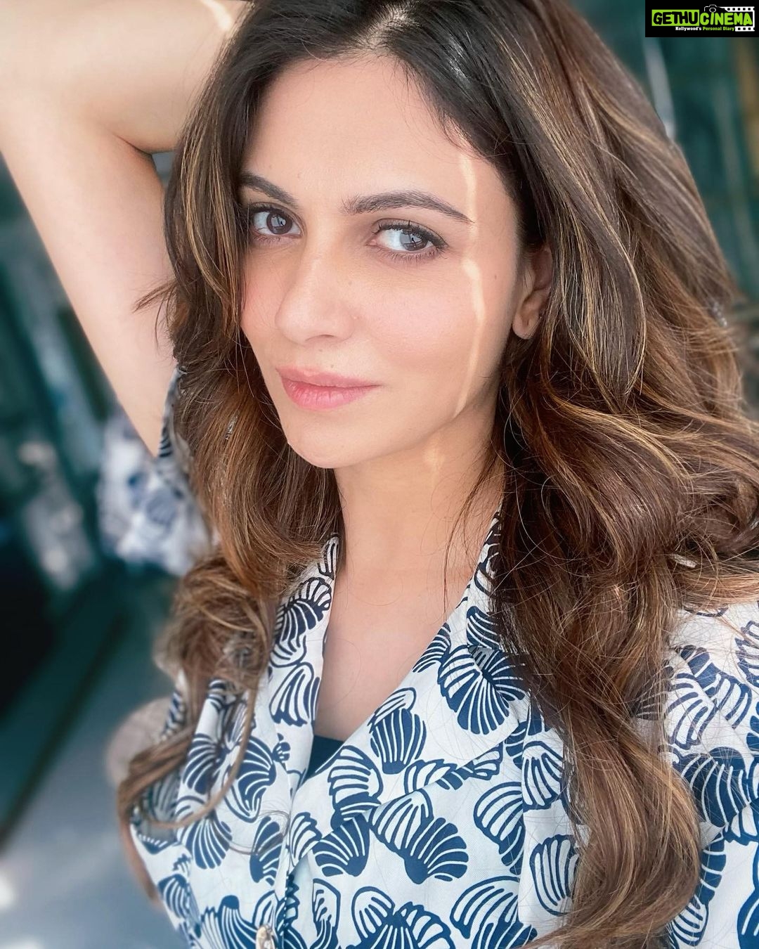 Simran Kaur Mundi Instagram - In love with my new hair colour , also #NoFilter 💜