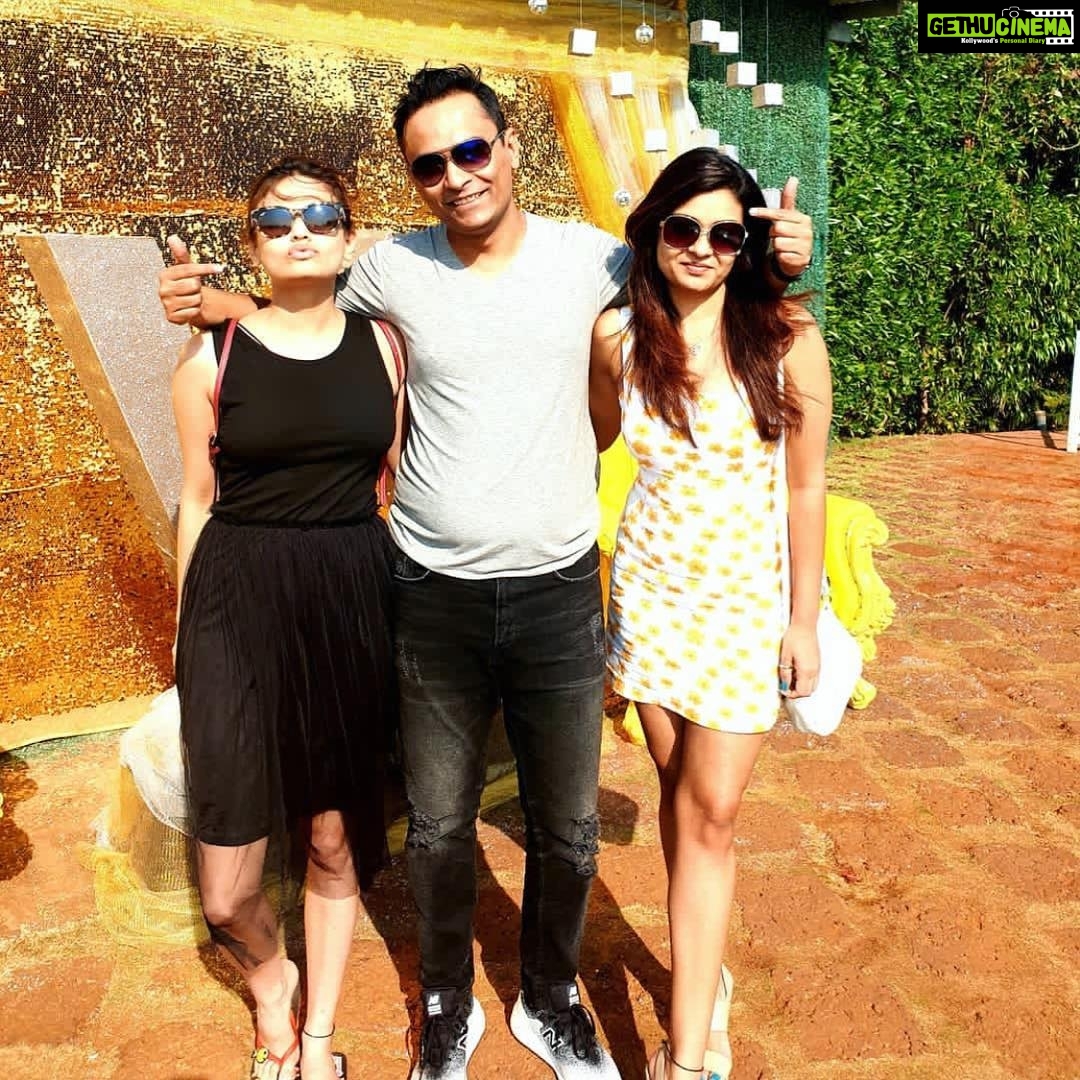 Sneha Ullal Instagram - Its 2019 bitches 💃🏻💃🏻💃🏻💃🏻💃🏻💃🏻