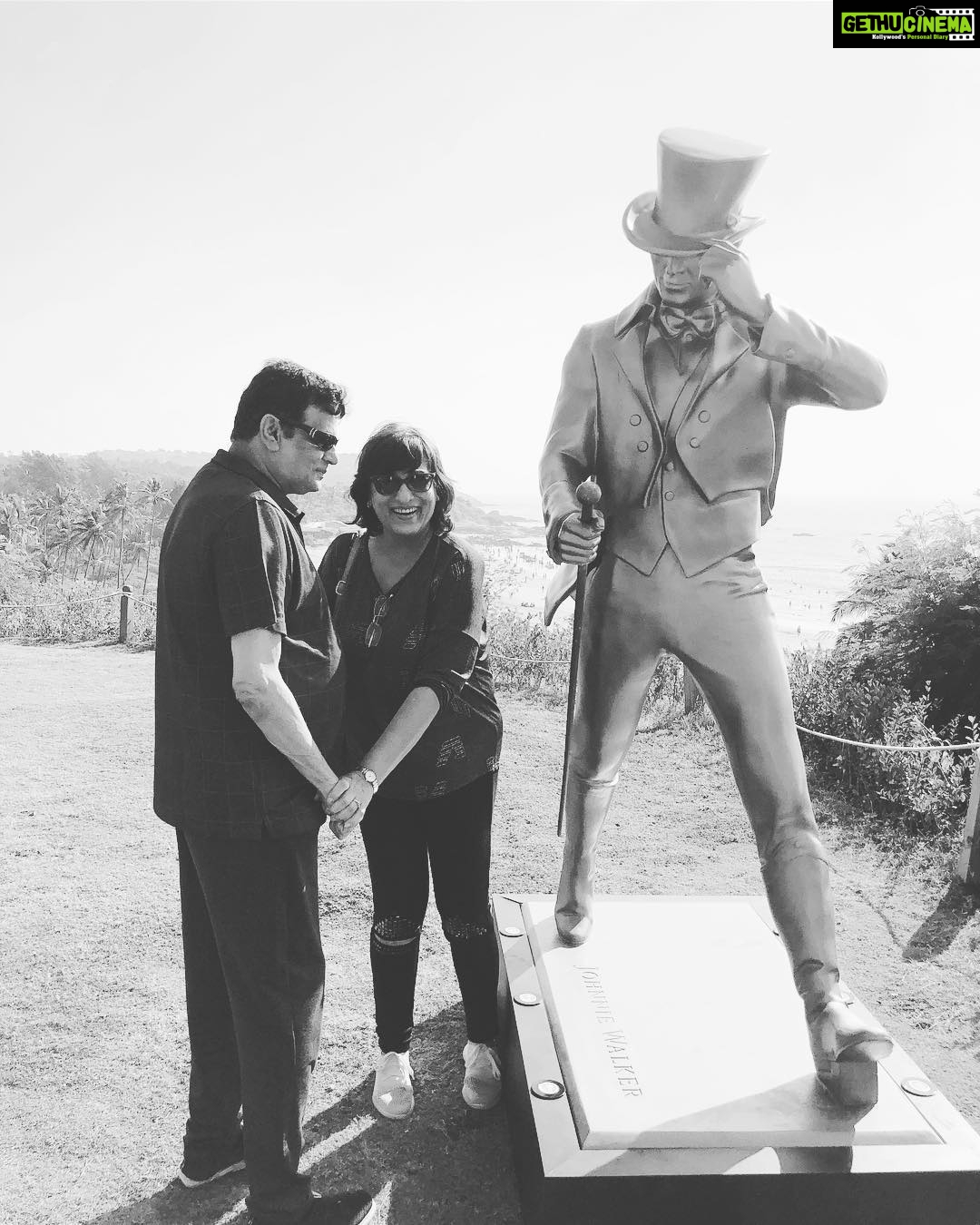 Sneha Ullal Instagram - Always doing masti.. Happy Bday MAMADA ...No drama no dialogue no long status. #keepitreal My family my Gods