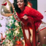 Sneha Ullal Instagram - If kisses were snowflakes,i’d send you a blizzard.#merrychristmas
