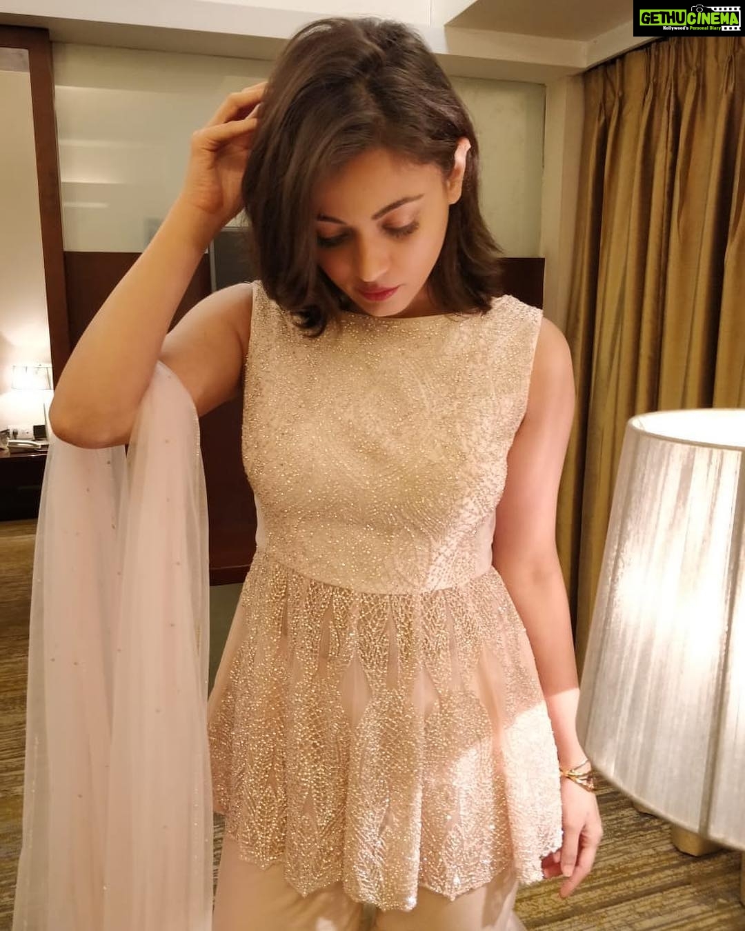 Sneha Ullal Instagram - Wearing @ashishandshefaliofficial for Dussera in Pune.I’ve never witnessed all this before.