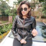 Sneha Ullal Instagram - Hey it’s the festive season round the corner and here is what I have curated at Promod_india . My most favorite pick from Promod’s latest Autumn/Winter collection is this black leather jacket that can be paired with just about anything.It will keep me warm but will also keep up the glam .😬(its synthetic leather-cruelty free fashion) #promod_india #festiveseason #twepl