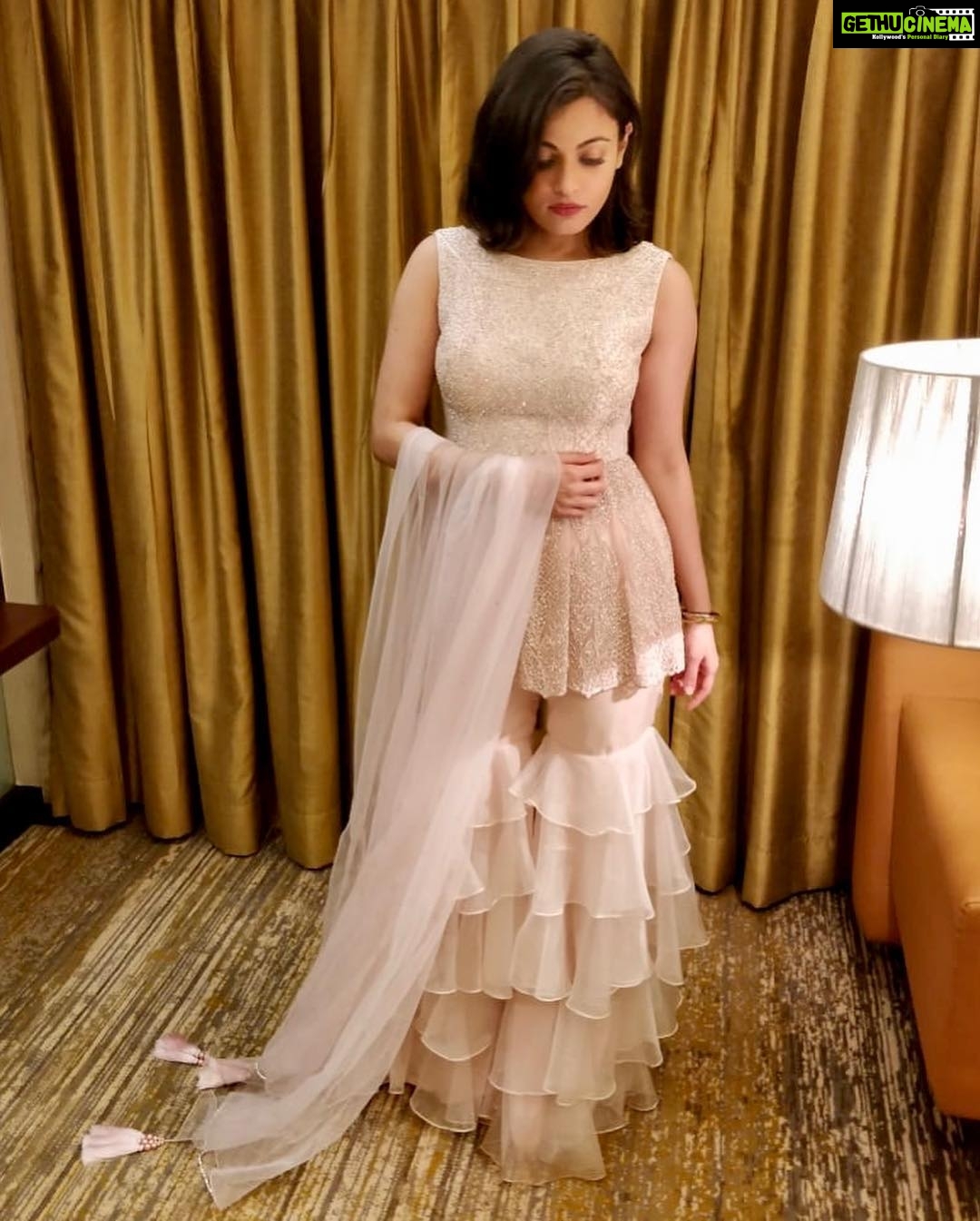 Sneha Ullal Instagram - Wearing @ashishandshefaliofficial for Dussera in Pune.I’ve never witnessed all this before.