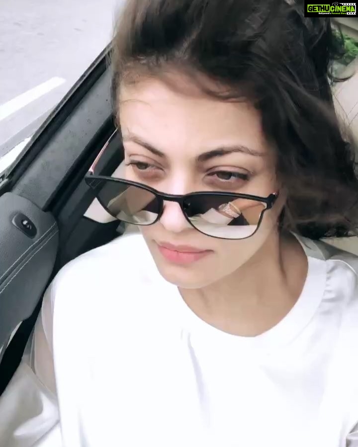 Sneha Ullal Instagram - This is me.No makeup,no hair styled,no filter. #nakedface