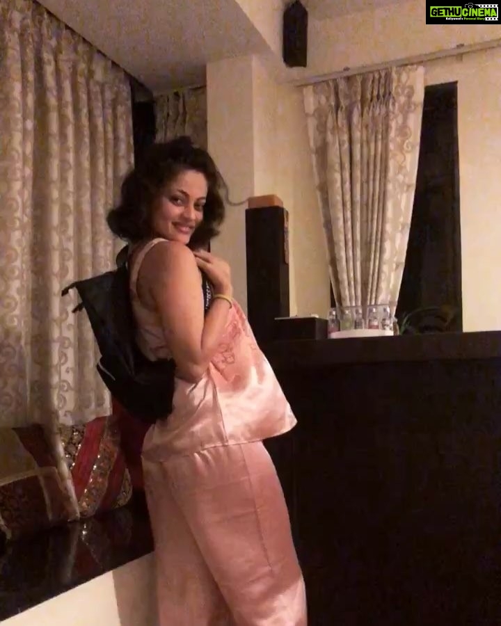 Sneha Ullal Instagram - Excitement for my @victoriassecret . #ihavealwaysloved #bagpacks