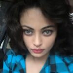 Sneha Ullal Instagram – What am i thinking of ? 
What am i looking for ?