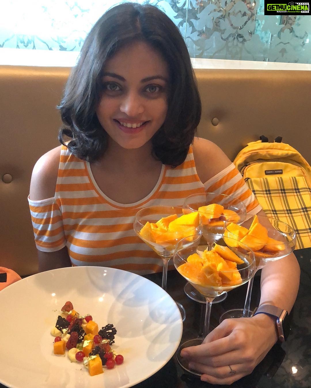 Sneha Ullal Instagram - Such an orange day? ๐งก๐๐