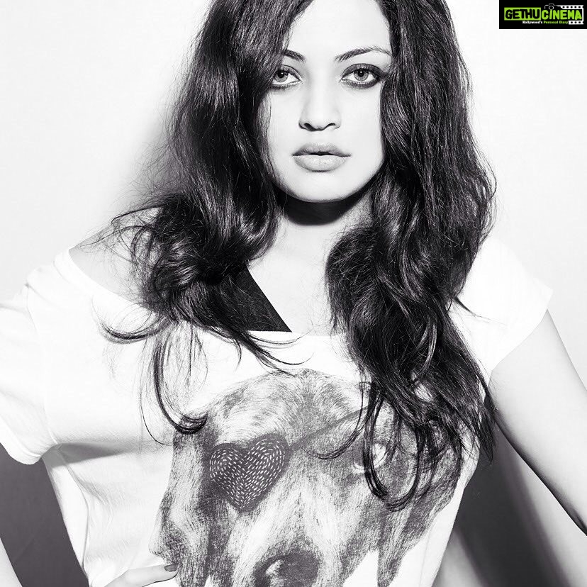 Sneha Ullal Instagram - Get back to long hair ?
