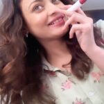 Sneha Ullal Instagram - I woke up like this #reels 😂 . . . Clearly,im lying.😂 #snehaullal #instagramreels #reelsinstagram #reelsindia #reelitfeelit