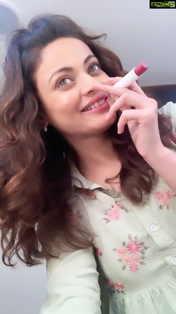 Sneha Ullal Instagram - I woke up like this #reels 😂 . . . Clearly,im lying.😂 #snehaullal #instagramreels #reelsinstagram #reelsindia #reelitfeelit